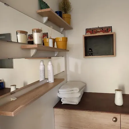 Appartamento Logement Entier+ Jardin Privé Et Parking 2places *